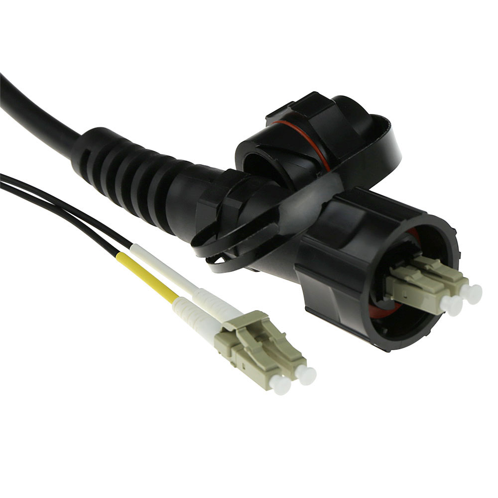ACT RL7130 Glasvezel Patchkabel Duplex LC(IP67)/LC 50/125µm OM3 - 30 meter