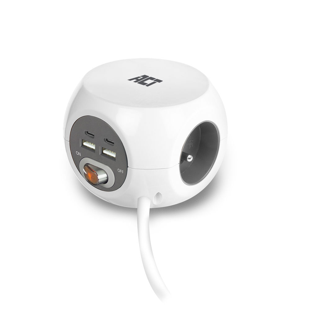 ACT AC2435 Vierkante Stekkerdoos (PDU)/ Powerblok | 3 Sockets Type E | USB-C/USB-A poorten | 1,5 met